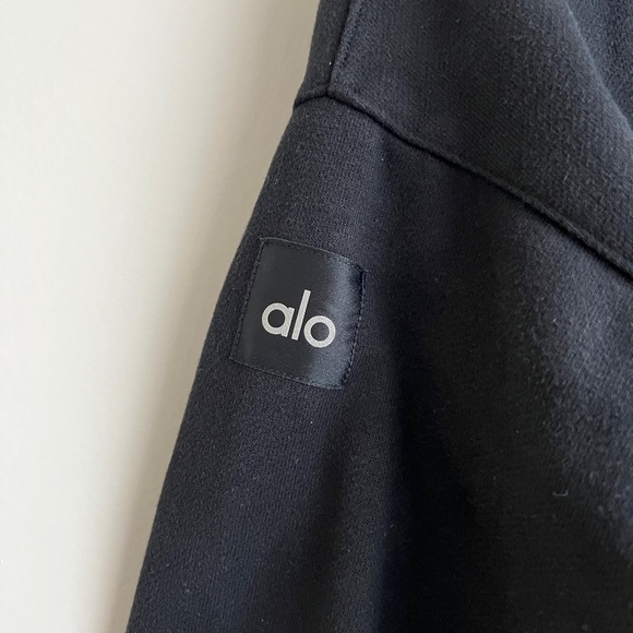 ALO Renown Cropped Button Pullover - Size Small - Picture 5 of 7